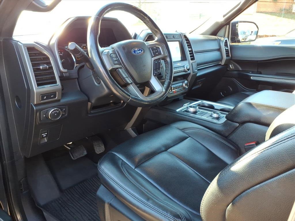 Used 2021 Ford Expedition XLT image 14
