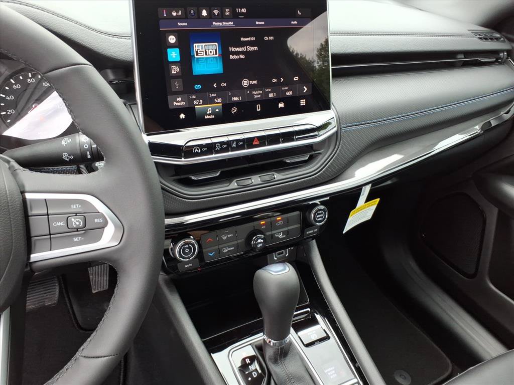 New 2026 Jeep Compass Latitude AWD/4WD image 15