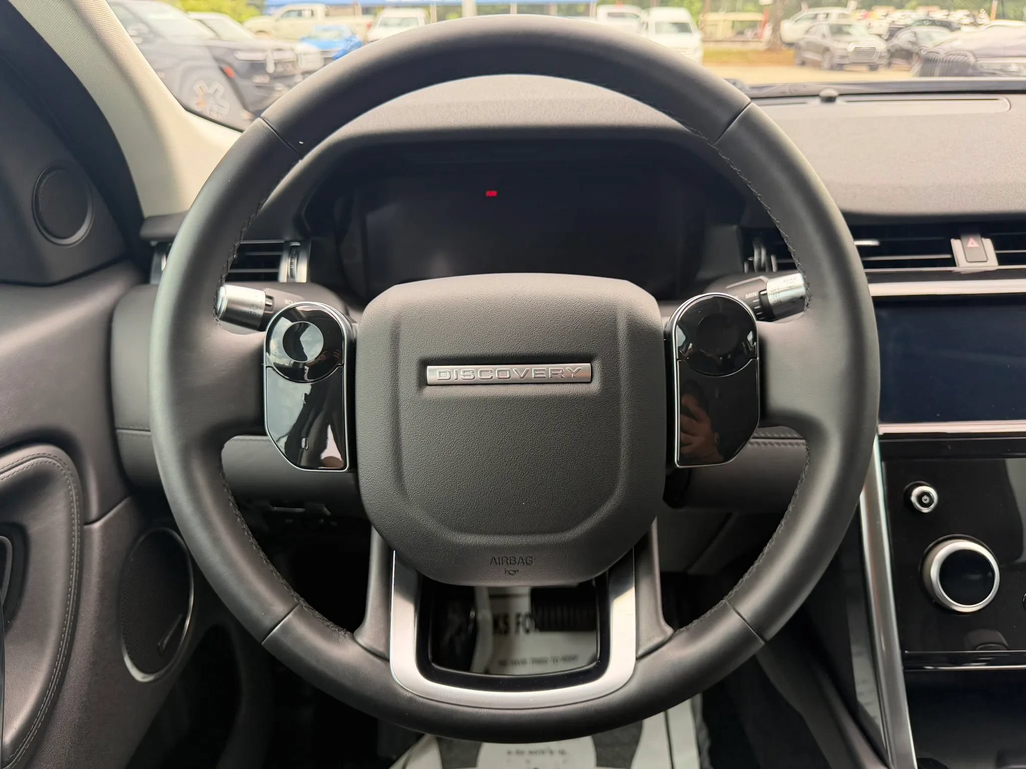 Used 2020 Land Rover Discovery Sport SE AWD/4WD image 47