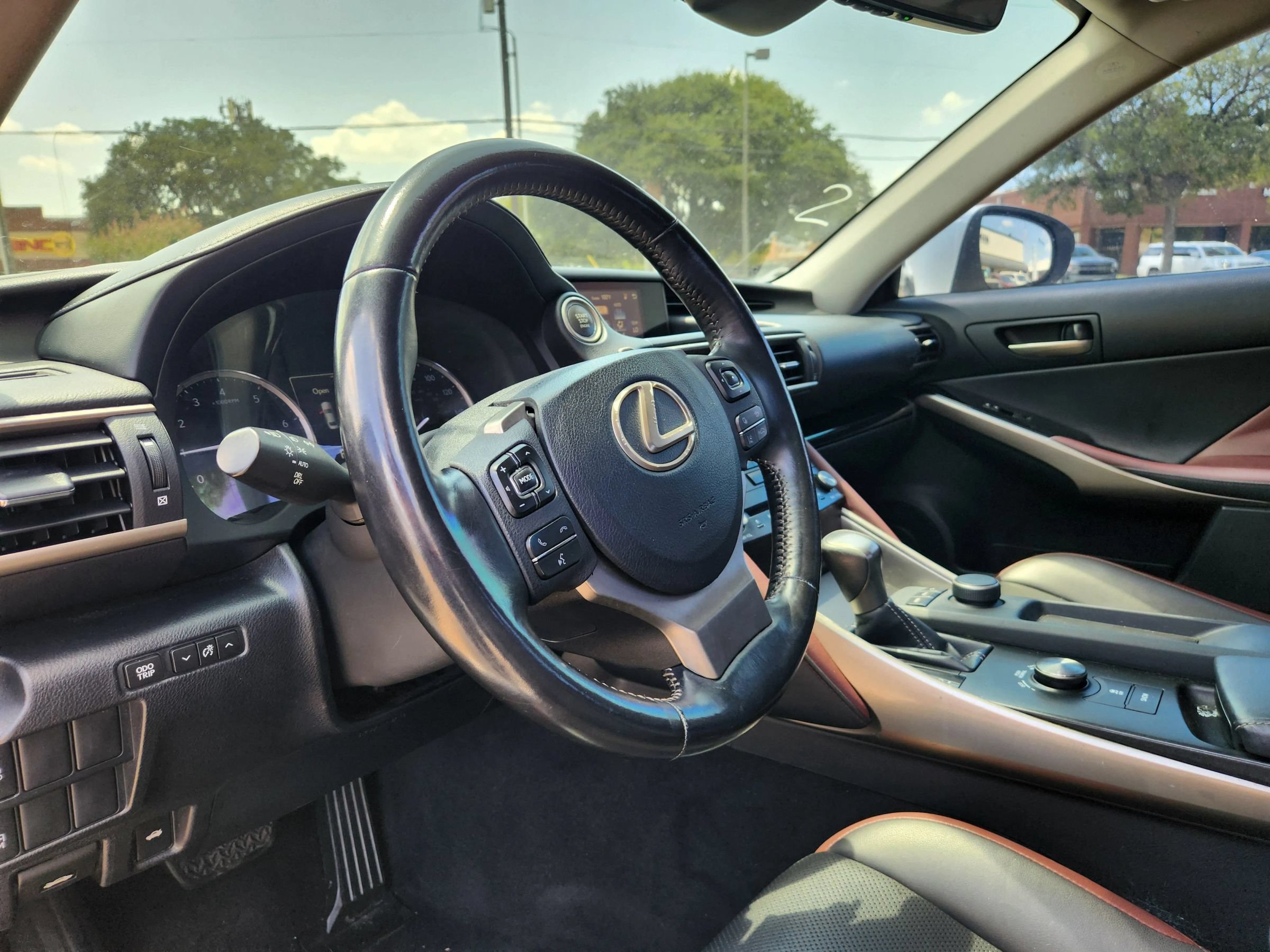 Used 2018 Lexus IS 300 w/ Accessory Package 2 RWD image 9
