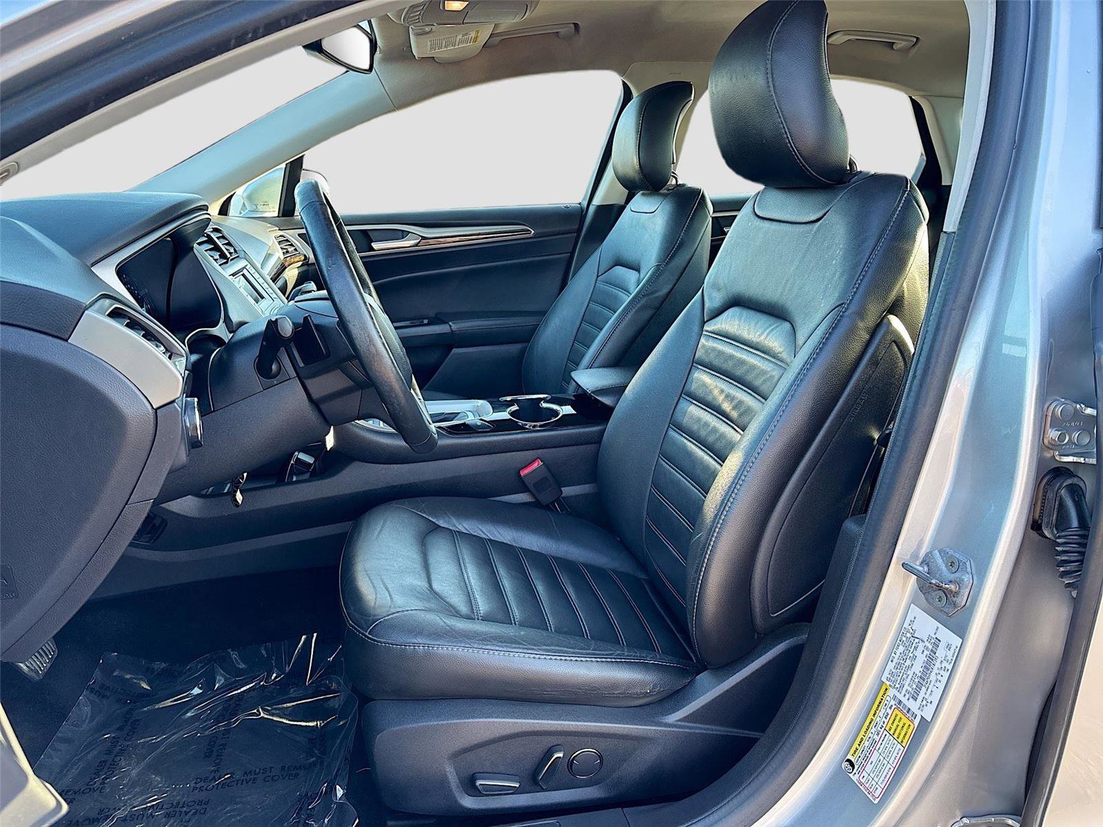 Used 2014 Ford Fusion SE w/ Equipment Group 202A image 18