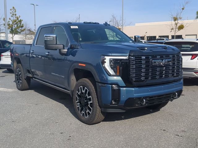 New 2026 GMC Sierra 2500 Denali Ultimate AWD/4WD image 3