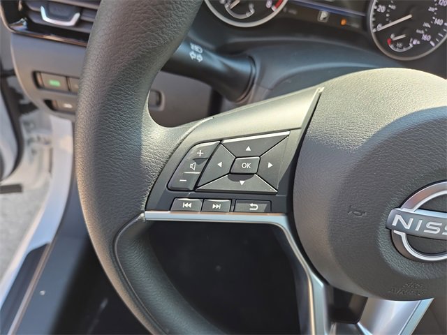 New 2025 Nissan Sentra SV image 9