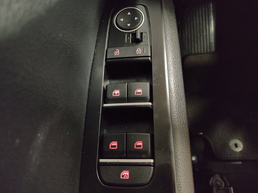 Used 2021 Kia Soul LX image 27