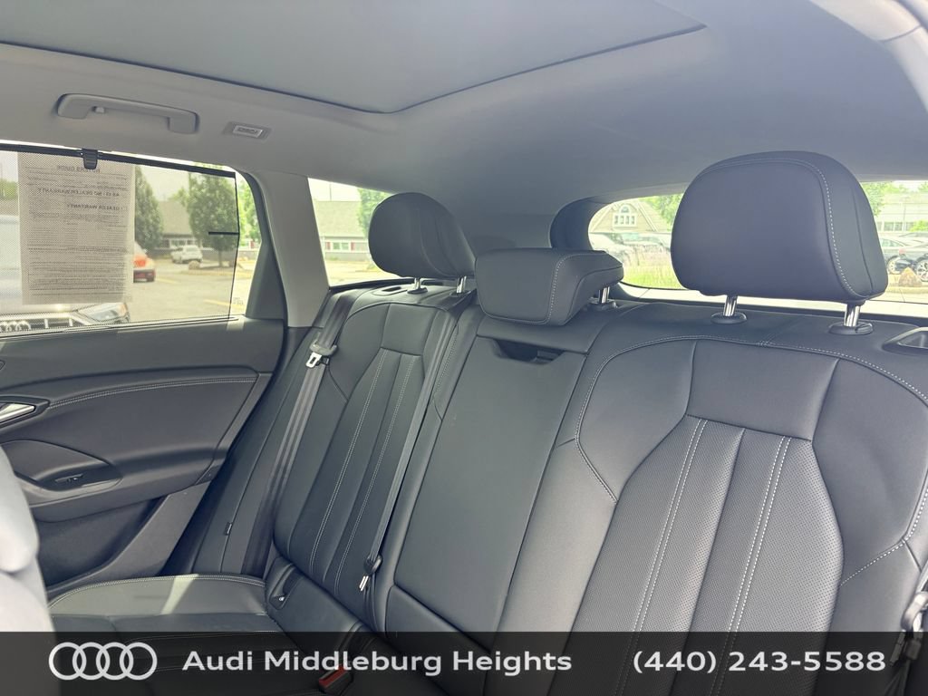 Certified 2025 Audi Q6 e-tron Premium Plus w/ Premium Plus AWD/4WD image 31