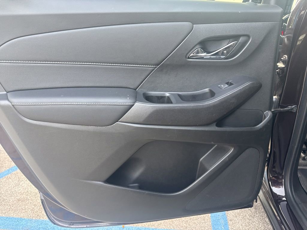 Used 2022 Chevrolet Traverse Premier w/ LPO, Floor Liner Package image 21