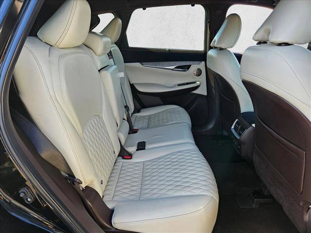 Used 2019 INFINITI QX50 Essential w/ Sensory Package FWD image 24