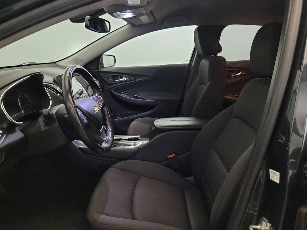 Used 2018 Chevrolet Malibu LT FWD image 17