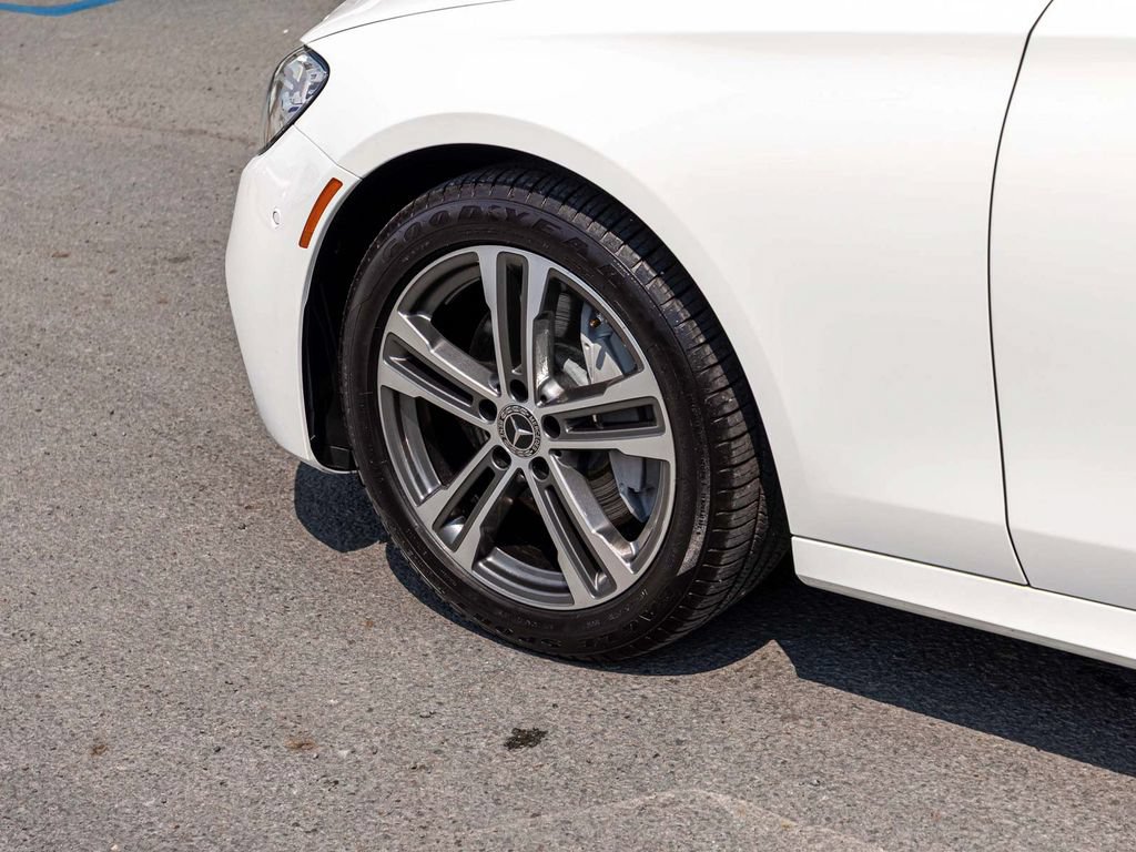 Used 2022 Mercedes-Benz E 350 4MATIC Sedan image 7