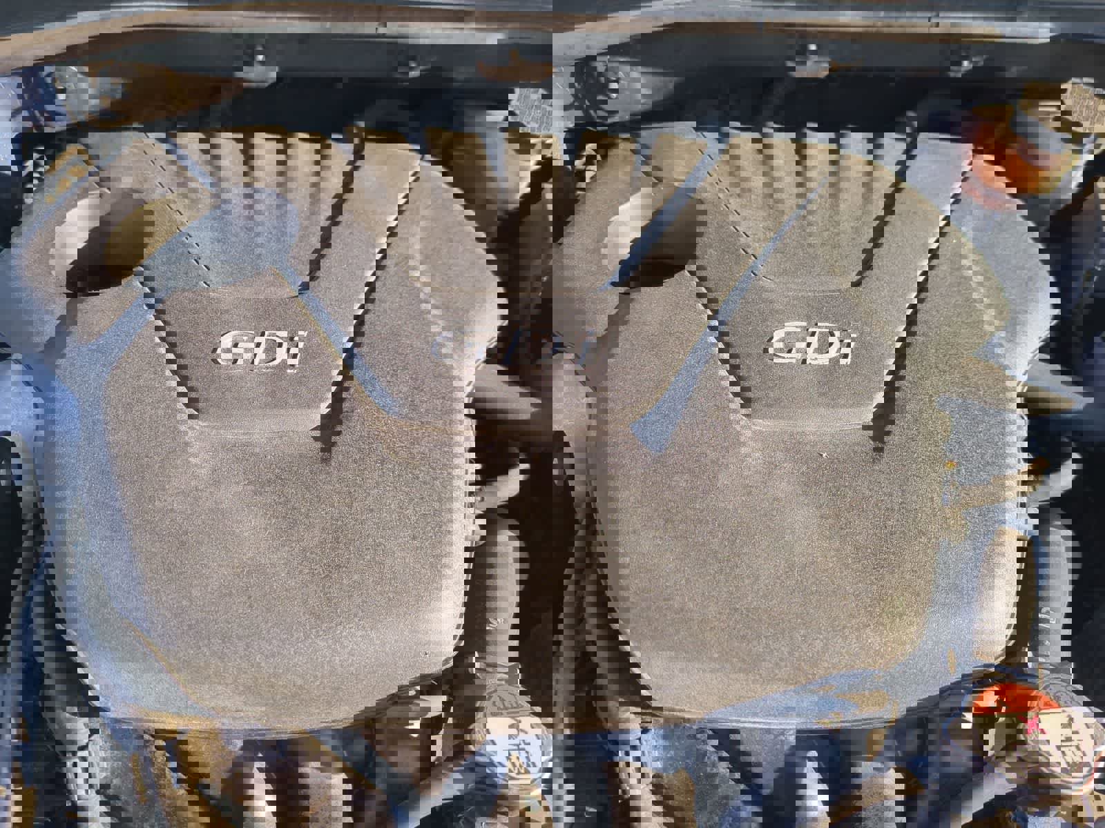 Used 2017 Hyundai Veloster image 13