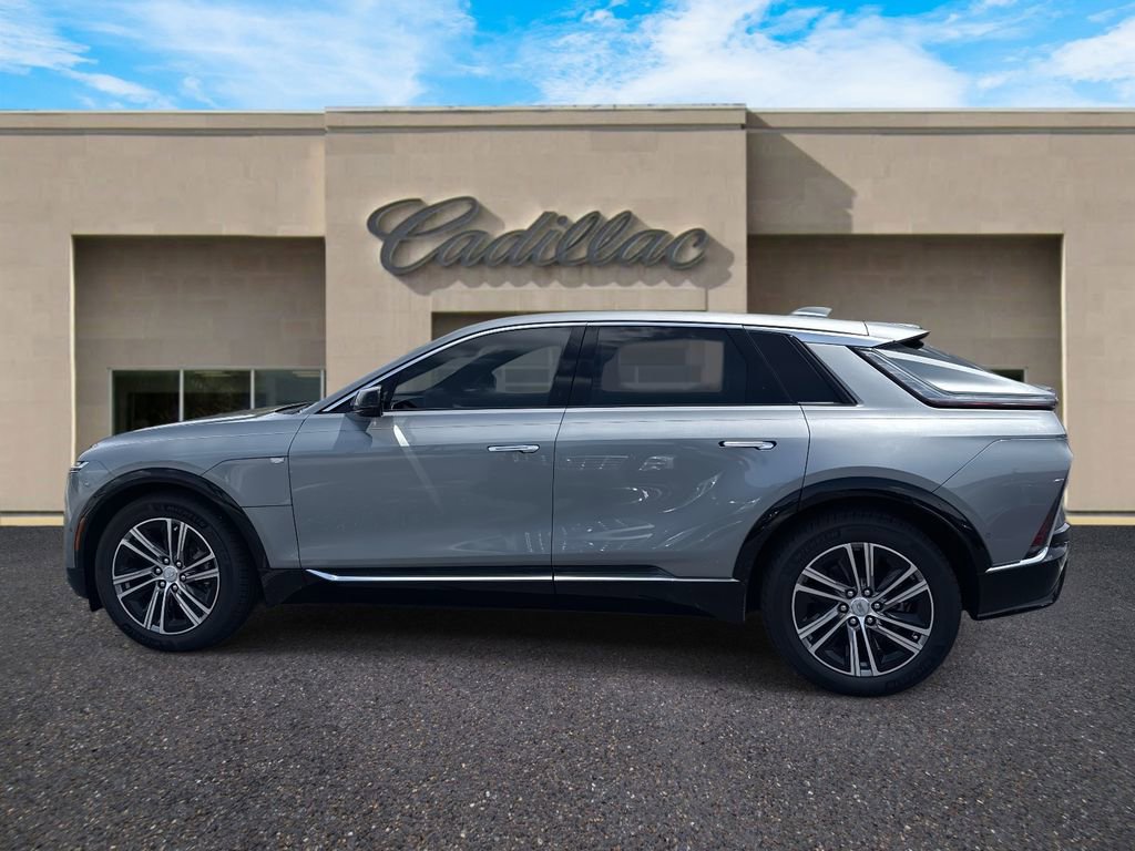 New 2025 Cadillac Lyriq Luxury image 6