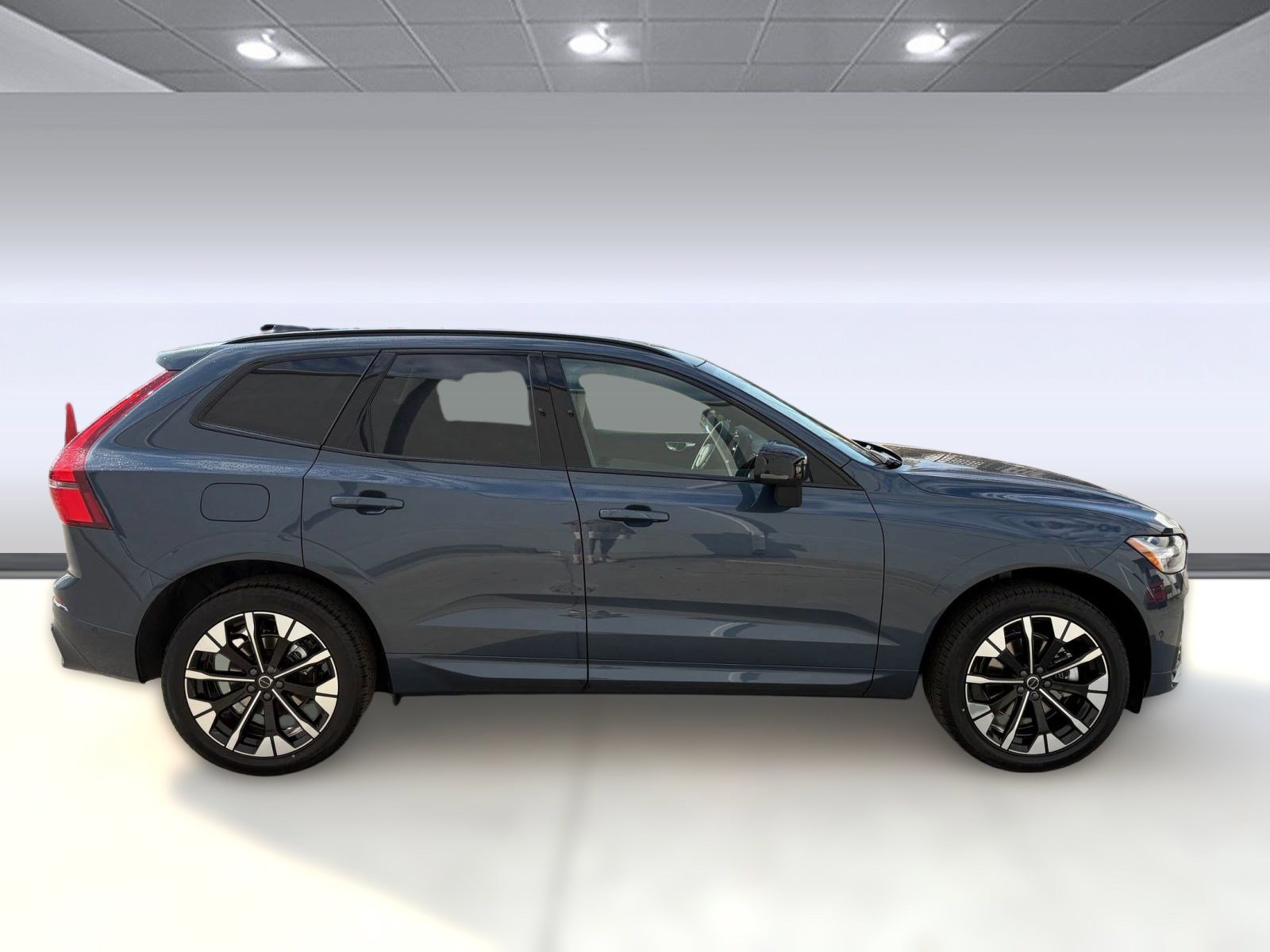 New 2026 Volvo XC60 B5 Plus w/ Protection Package Premier image 8