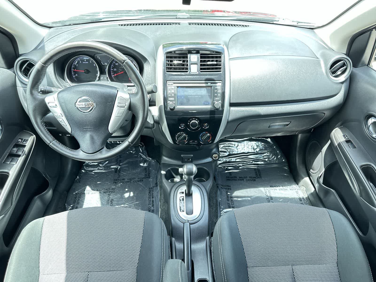 Used 2017 Nissan Versa FWD image 13