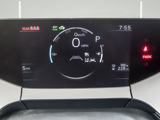 New 2026 Toyota Prius Plug-In Hybrid FWD image 18
