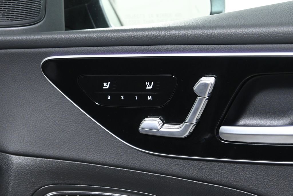 Certified 2025 Mercedes-Benz C 300 4MATIC Sedan image 27
