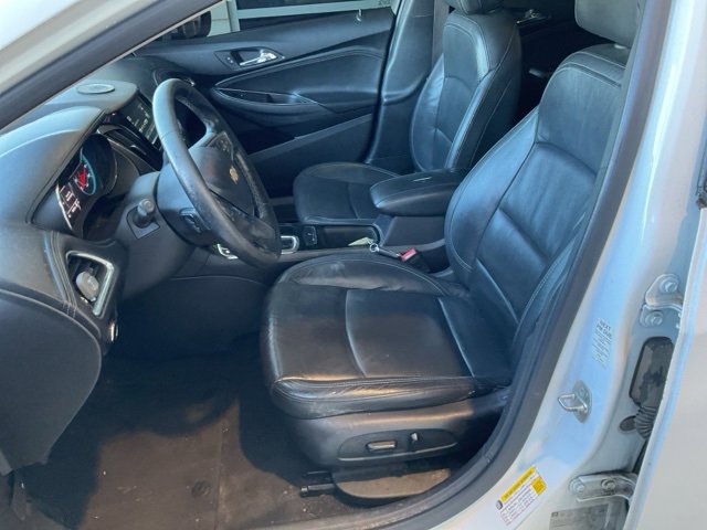 Used 2017 Chevrolet Cruze Premier image 4