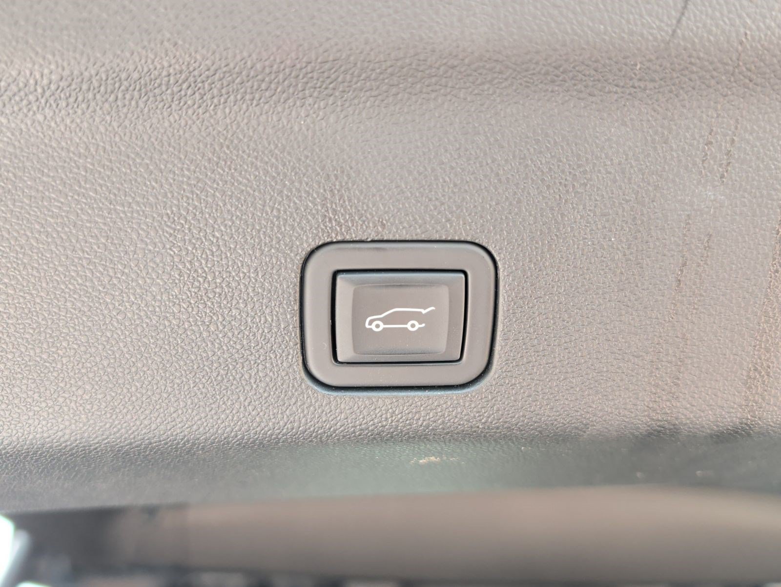 Used 2023 Chevrolet Tahoe High Country AWD/4WD image 29