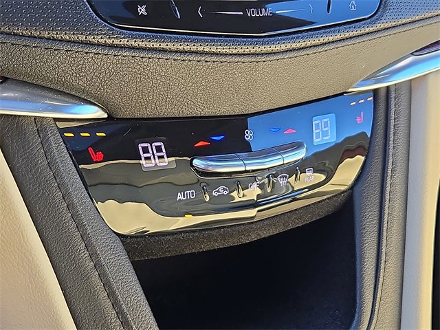 Used 2017 Cadillac XT5 Luxury w/ Driver Awareness Package image 16