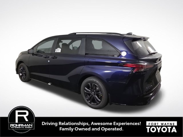New 2026 Toyota Sienna XSE AWD/4WD image 10