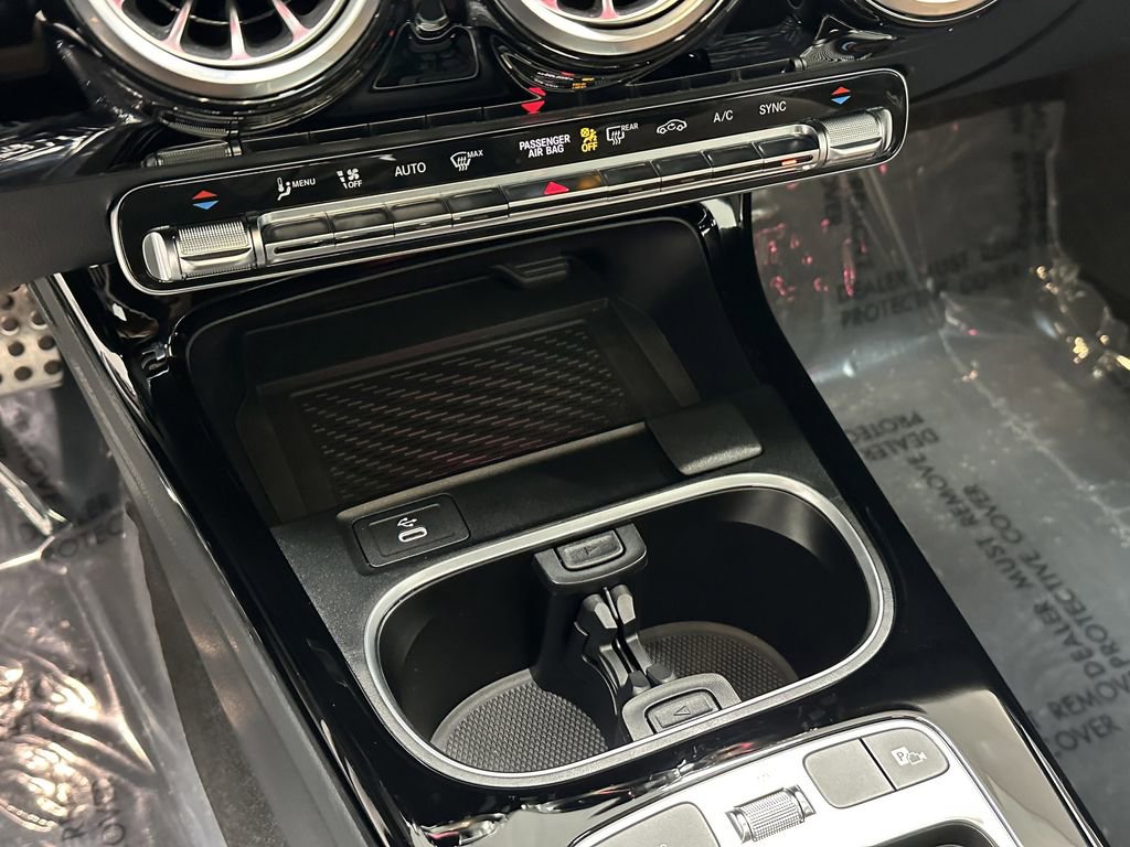 Certified 2025 Mercedes-Benz CLA 250 4MATIC image 30