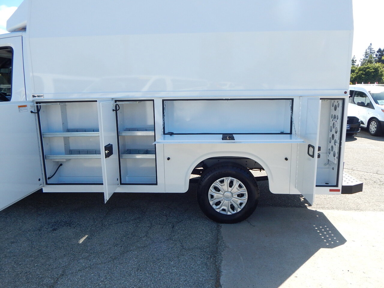 Used 2017 Ford Transit 350 138 w/ Interior Upgrade Package image 16