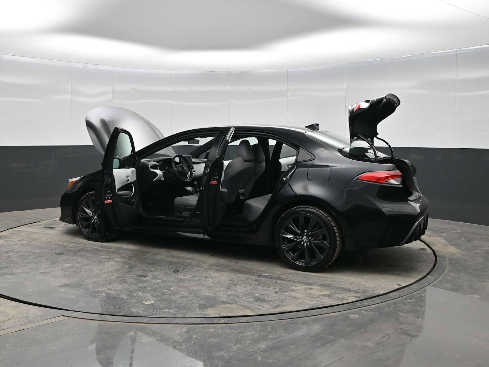 Used 2024 Toyota Corolla SE image 42