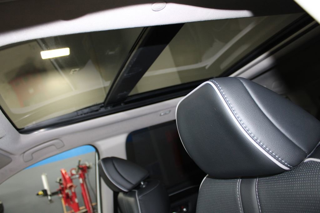 Used 2024 Honda Pilot Elite image 44