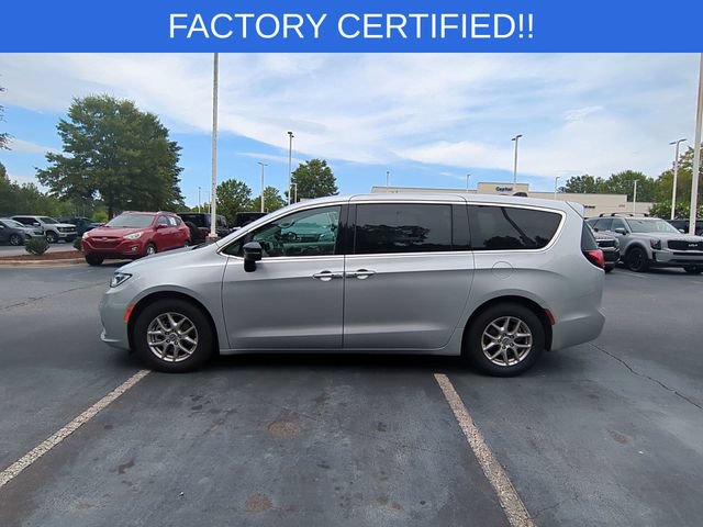 Certified 2024 Chrysler Pacifica Touring-L FWD image 2
