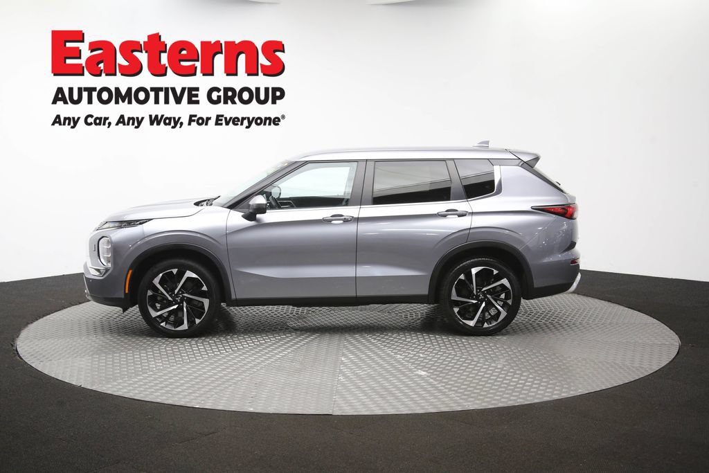 Used 2024 Mitsubishi Outlander SE AWD/4WD image 60