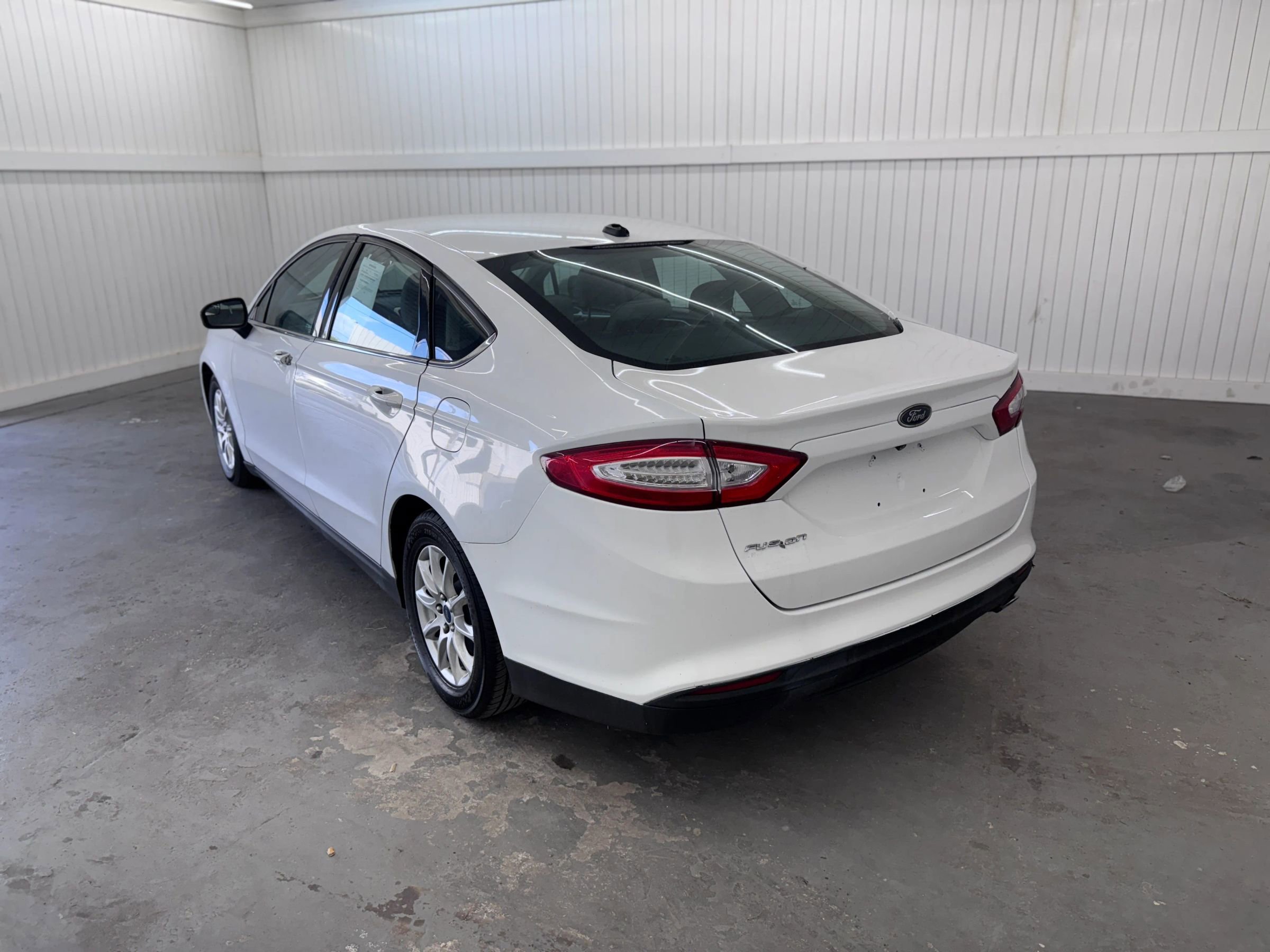 Used 2016 Ford Fusion S image 7