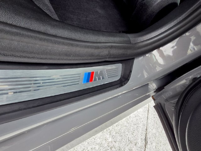Used 2022 BMW 530e w/ Premium Package RWD image 25