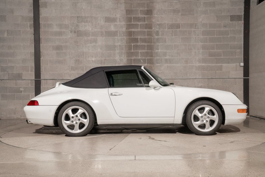 Used 1995 Porsche 911 Cabriolet image 10