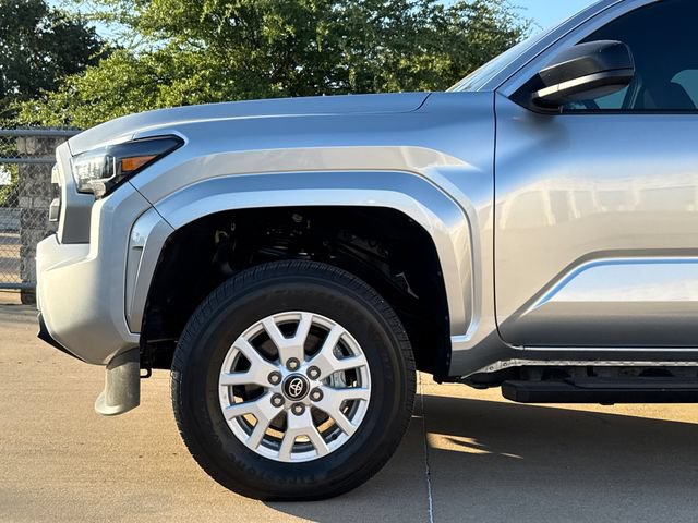 Used 2026 Toyota Tacoma SR AWD/4WD image 5