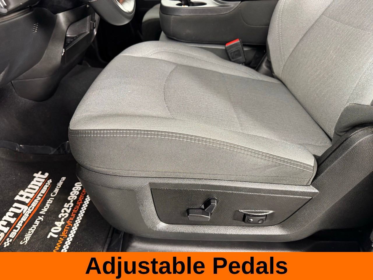 Used 2024 RAM 2500 Big Horn w/ Level 2 Equipment Group image 11