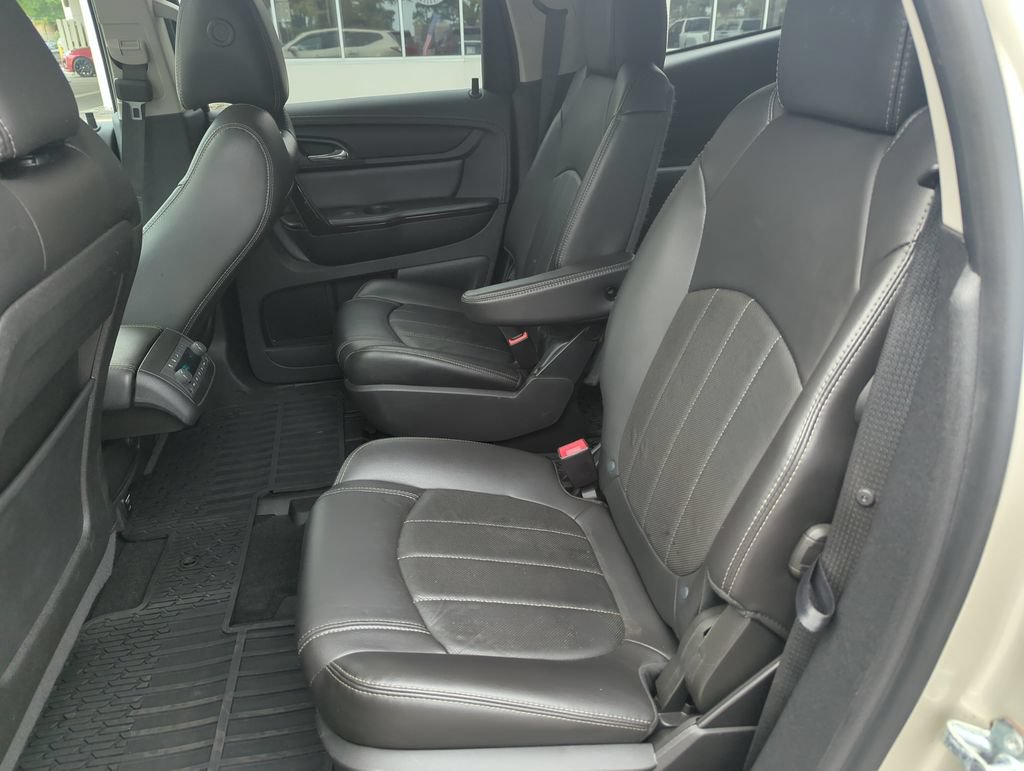 Used 2016 Chevrolet Traverse LTZ FWD image 28