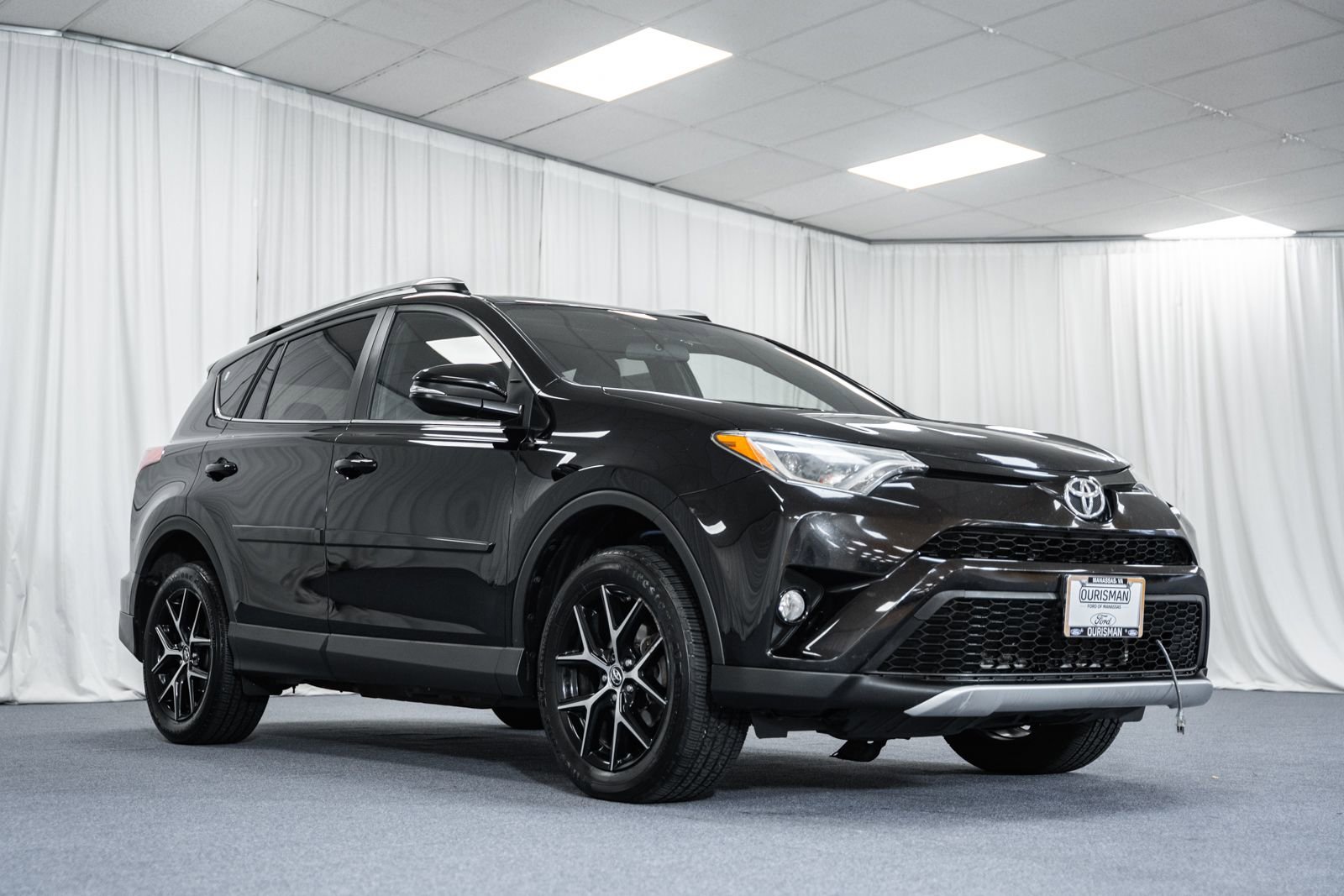 Used 2016 Toyota RAV4 SE