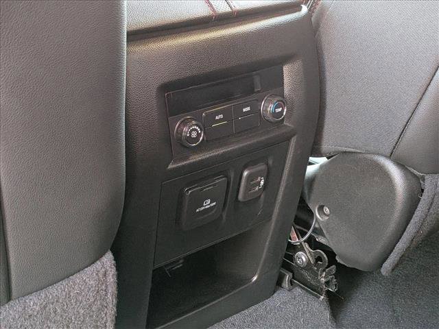 Used 2023 Chevrolet Traverse RS image 18