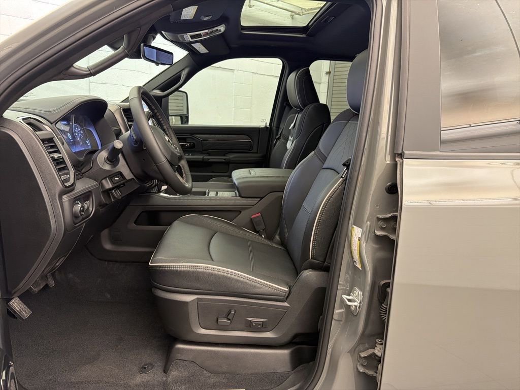 New 2026 RAM 2500 Limited AWD/4WD image 23