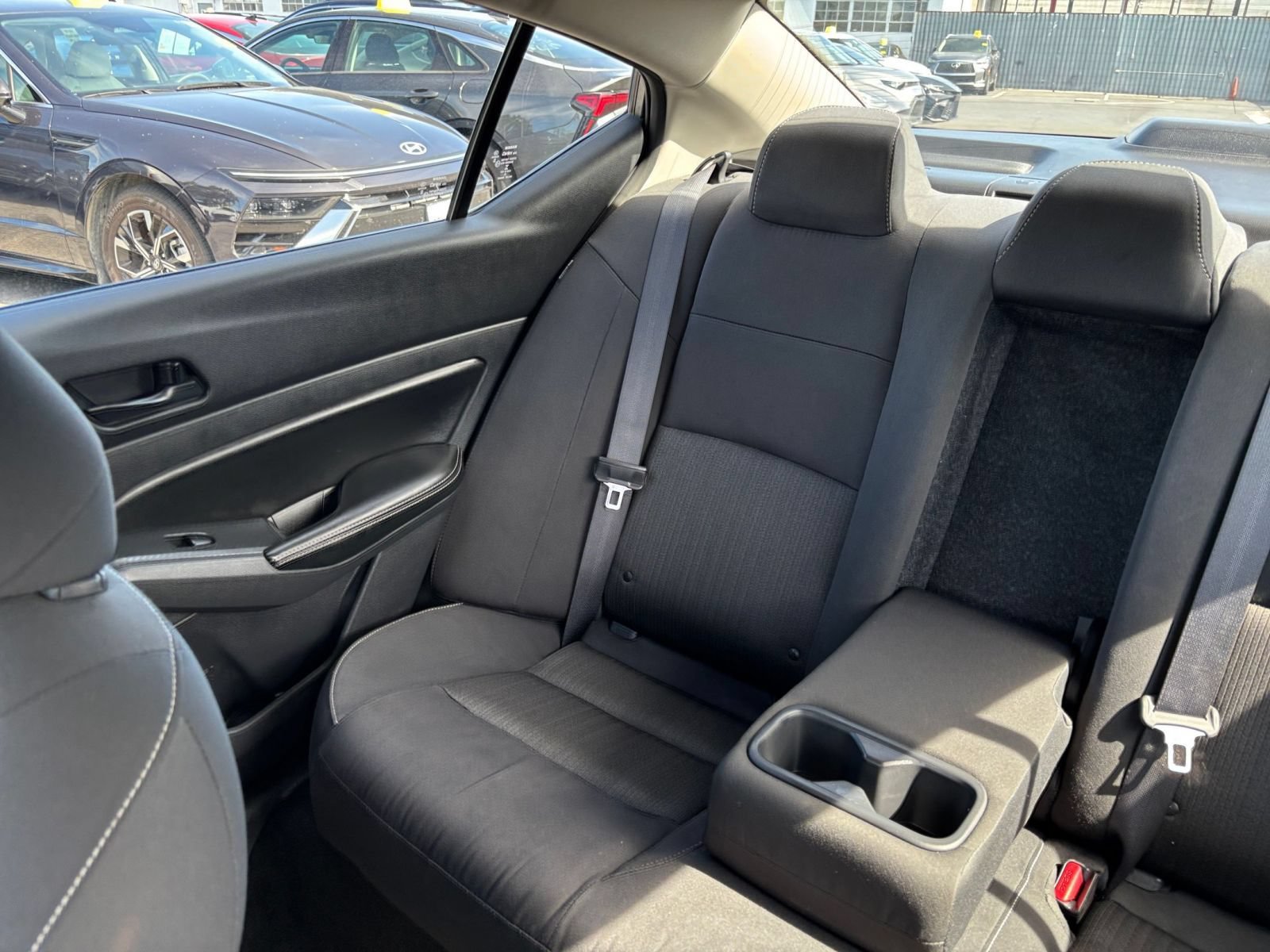 Used 2025 Nissan Altima 2.5 SV FWD image 40