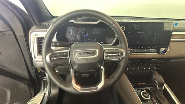 Used 2026 GMC Canyon Denali AWD/4WD image 14