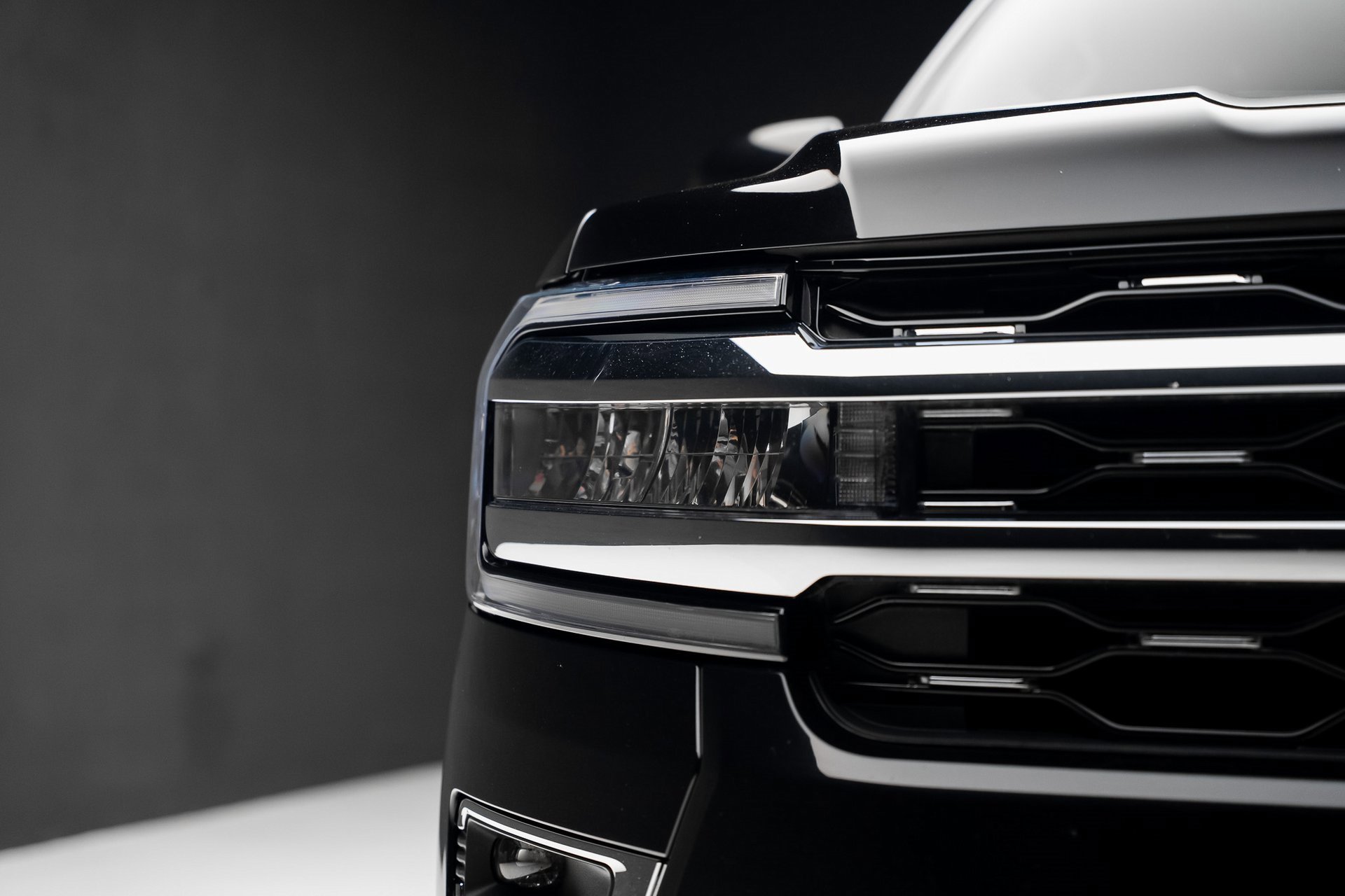 Used 2024 Ford Expedition Max Limited image 8