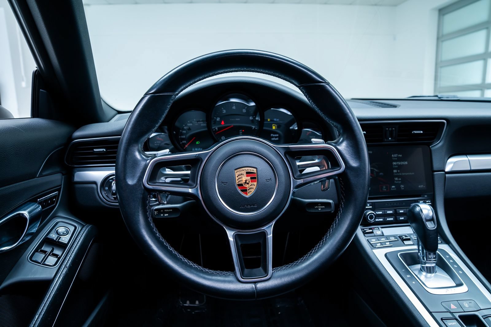 Used 2018 Porsche 911 Carrera RWD image 9