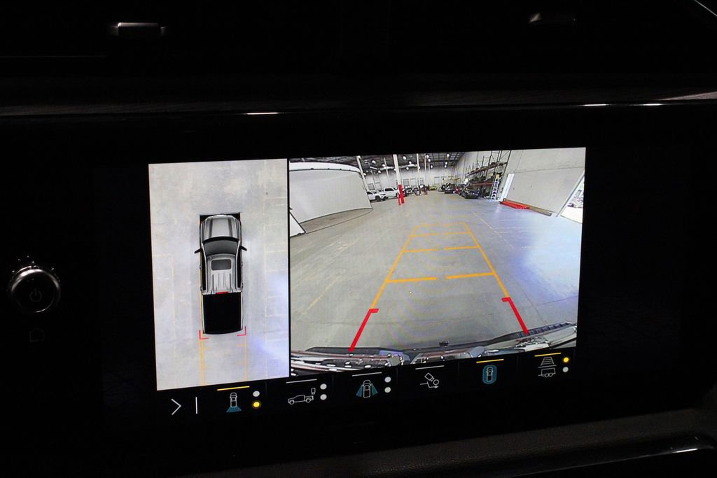 Used 2023 GMC Sierra 1500 AT4 w/ AT4 Preferred Package image 8