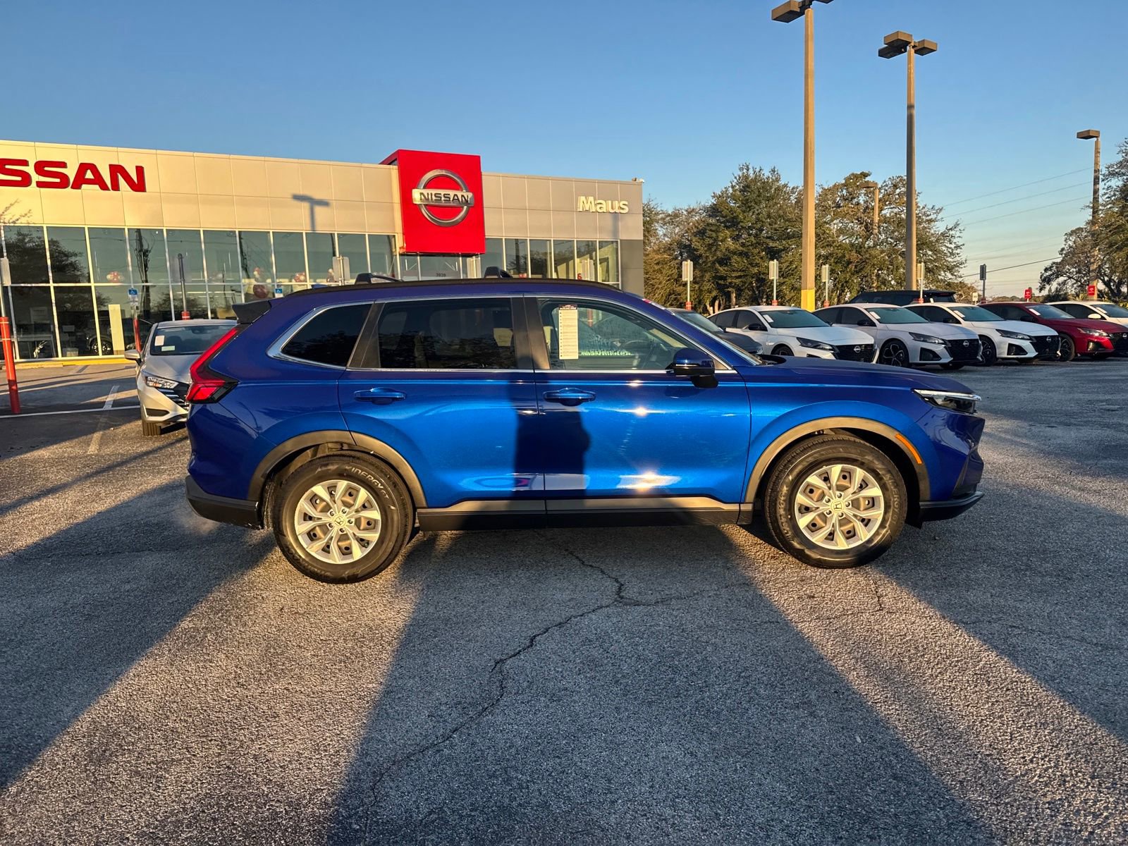 Used 2025 Honda CR-V LX image 5