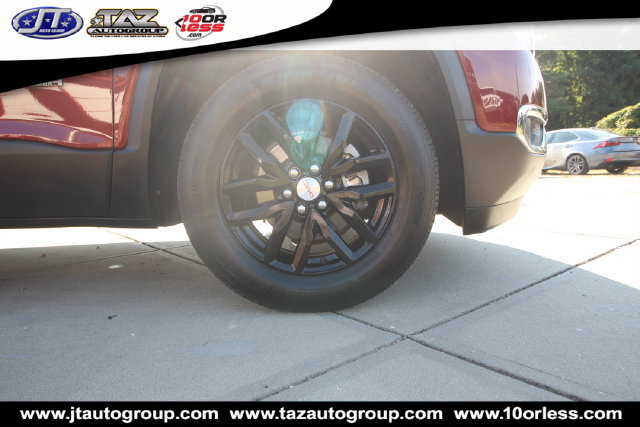 Used 2018 GMC Acadia SLT FWD image 9
