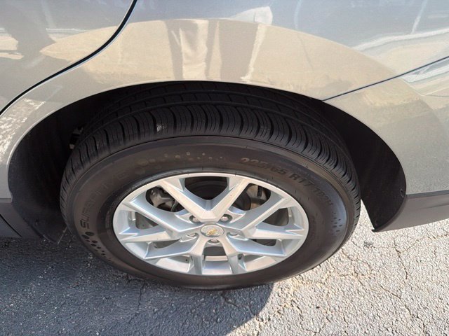 Used 2024 Chevrolet Equinox LT AWD/4WD image 19