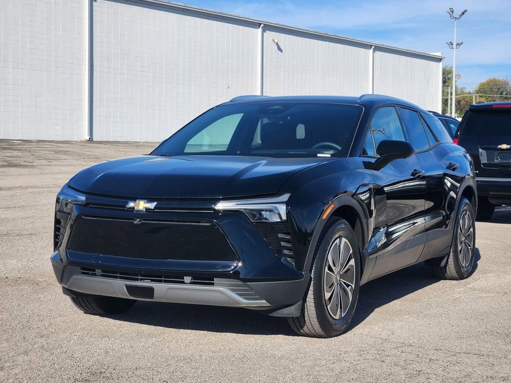 Used 2024 Chevrolet Blazer EV LT image 3