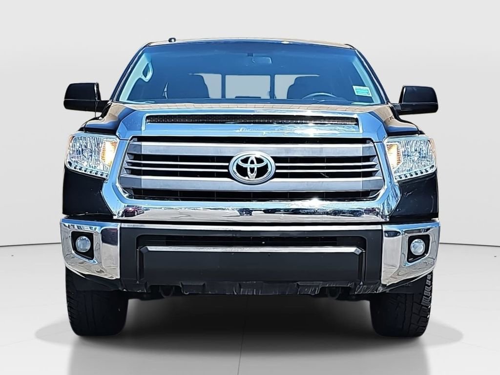 Used 2015 Toyota Tundra SR5 RWD image 2