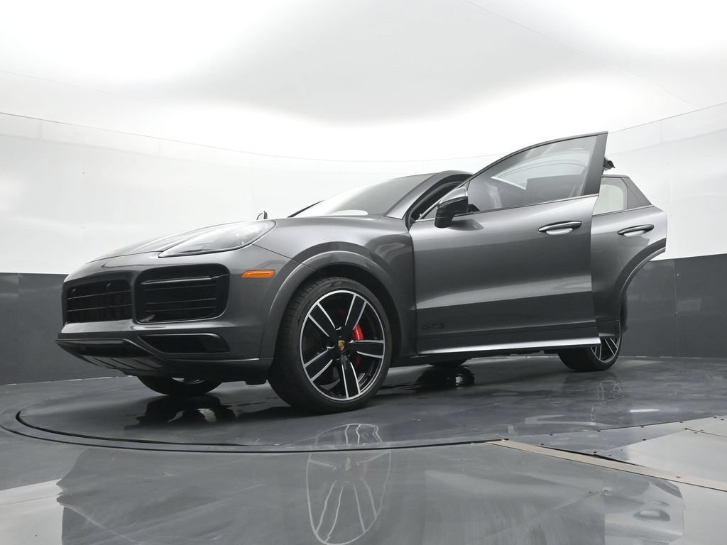 Certified 2023 Porsche Cayenne GTS AWD/4WD image 30