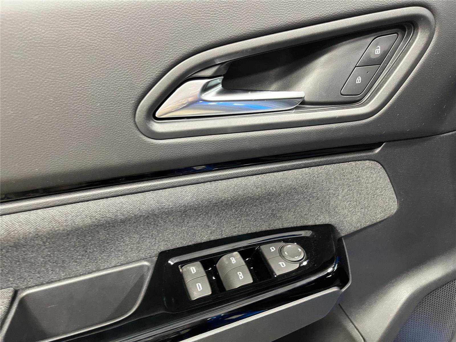 New 2026 Honda Prologue EX image 15